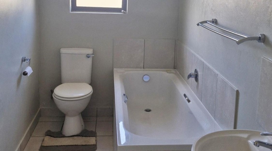 2 Bedroom Property for Sale in Kidds Beach Eastern Cape